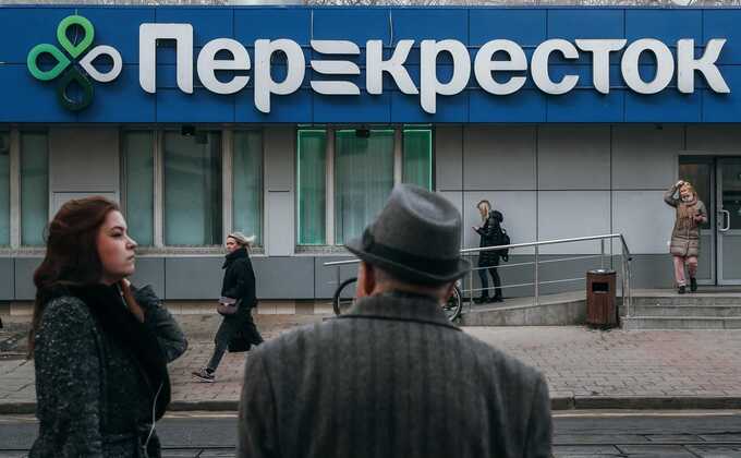 «Перекресток» убрал с продажи рыбу «Люди любят» из-за наличия червей